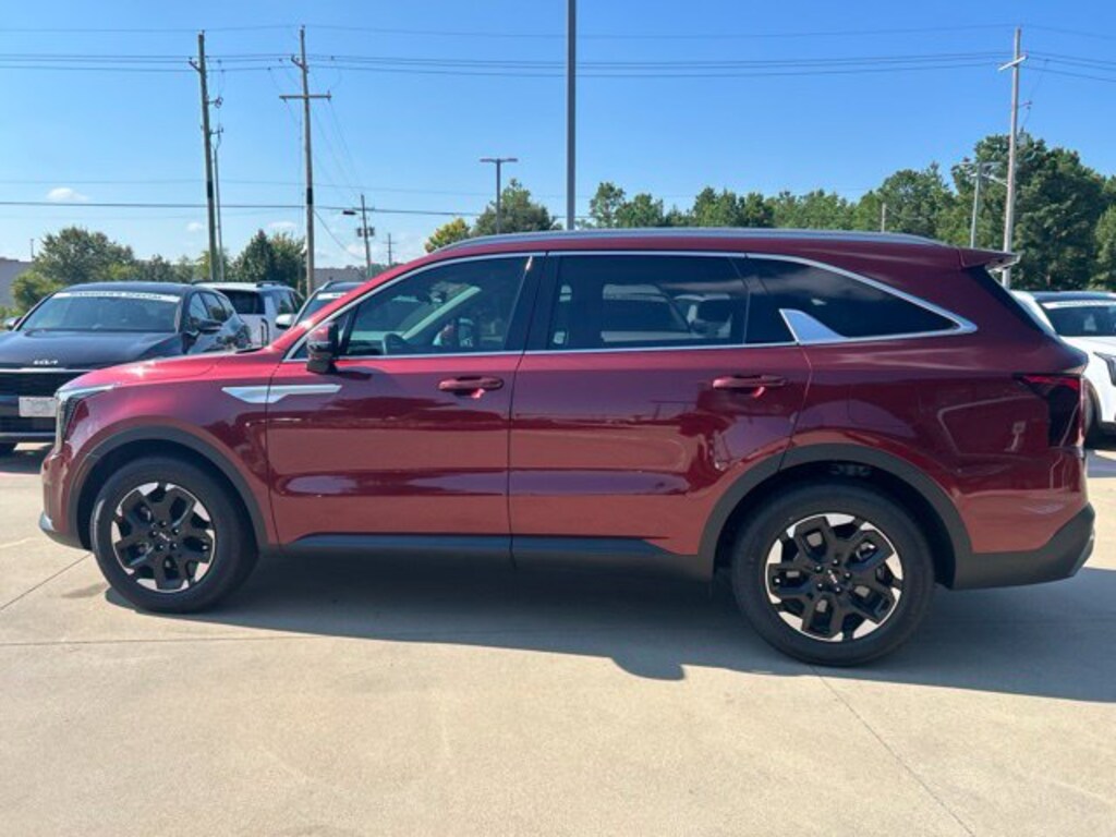 Used 2025 Kia Sorento S SUV