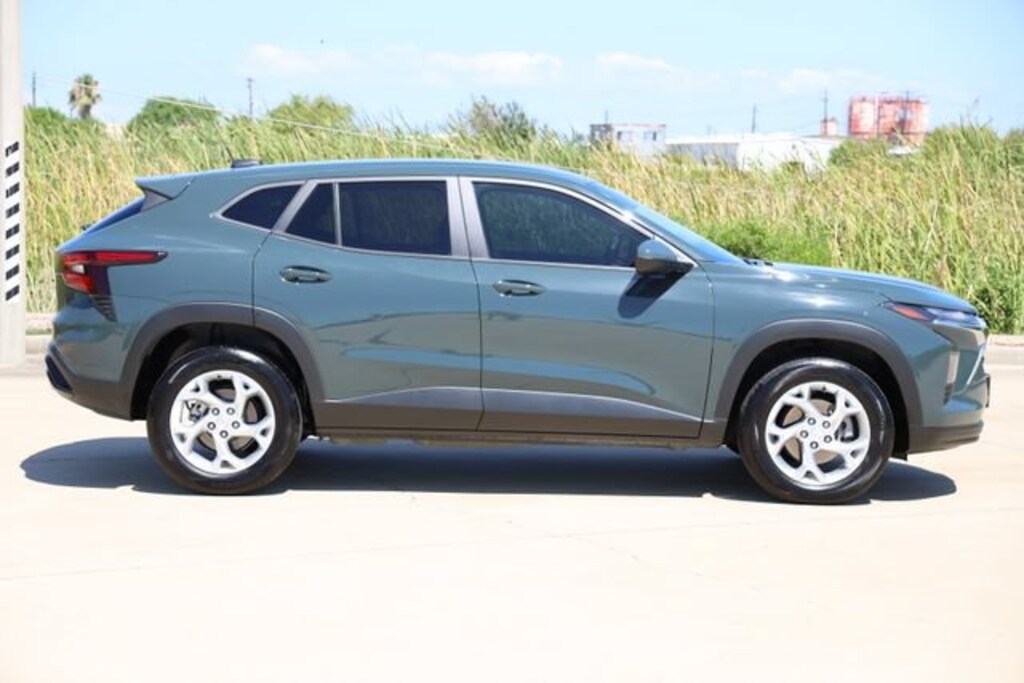 Used 2025 Chevrolet Trax LS Sport Utility