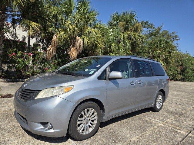 2016 Toyota Sienna