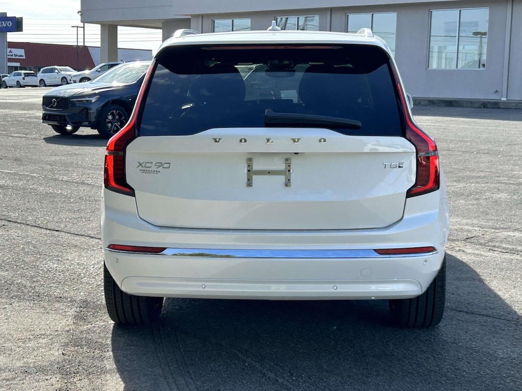 New 2026 Volvo XC90 plug-in hybrid T8 Plus 7-Seater SUV