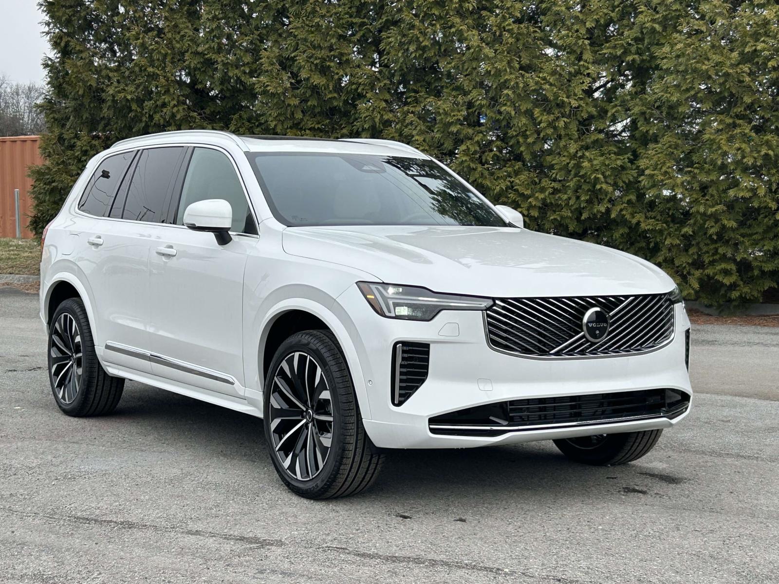 New 2026 Volvo XC90 B6 Plus 7-Seater SUV