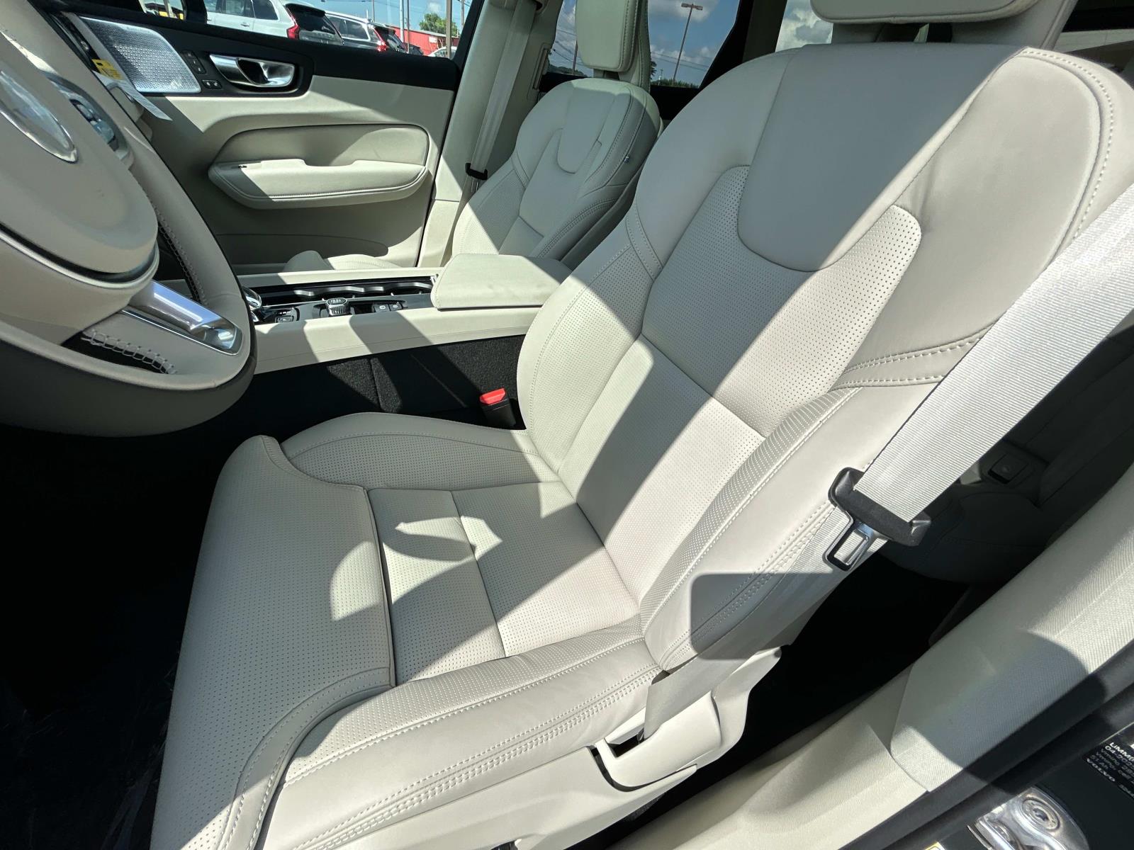 2026 Volvo XC60 Ultra - Photo 21