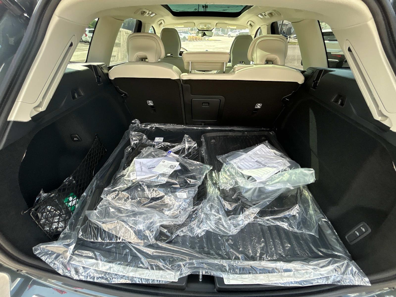 2026 Volvo XC60 Ultra - Photo 14