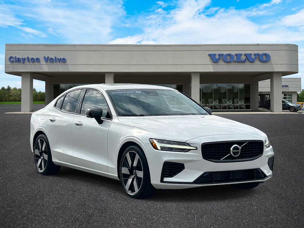Certified 2024 Volvo S60 Recharge Plug-In Hybrid T8 eAWD PHEV Plus Dark Theme Car