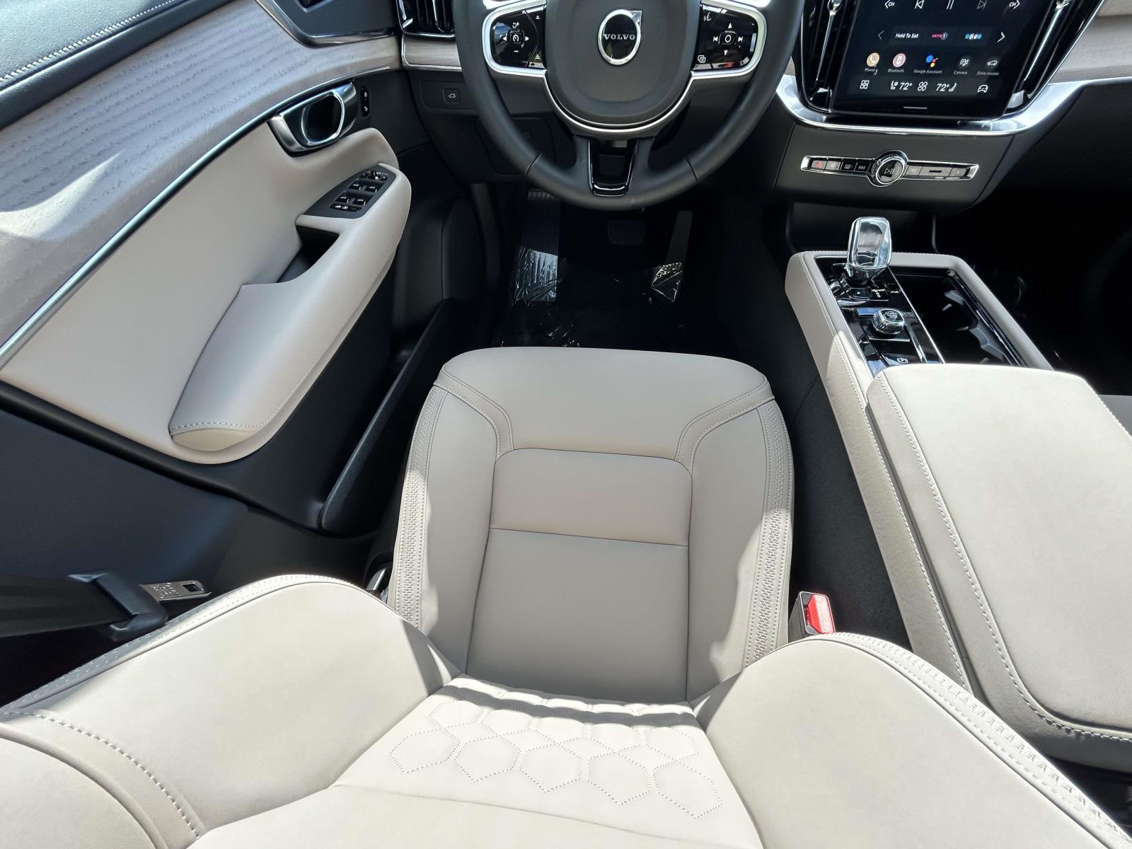 2026 Volvo XC90 Core - Photo 15