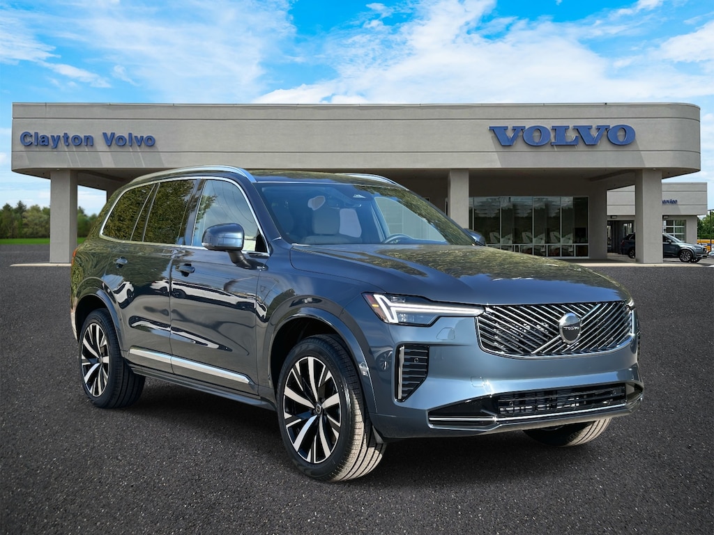 New 2026 Volvo XC90 B6 Core SUV