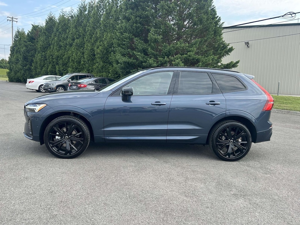 New 2026 Volvo XC60 B5 Ultra Black Edition SUV