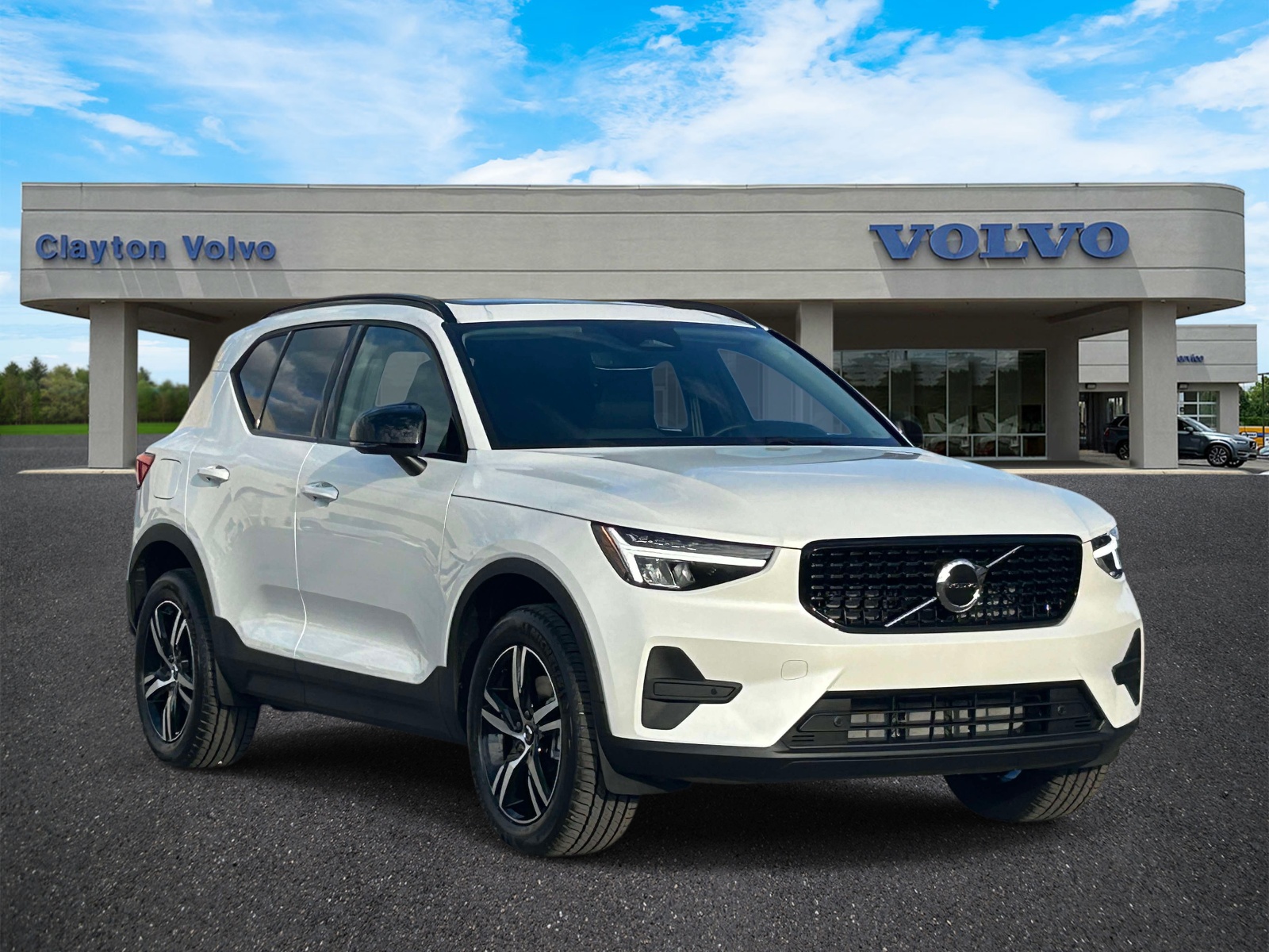 2026 Volvo XC40 Core