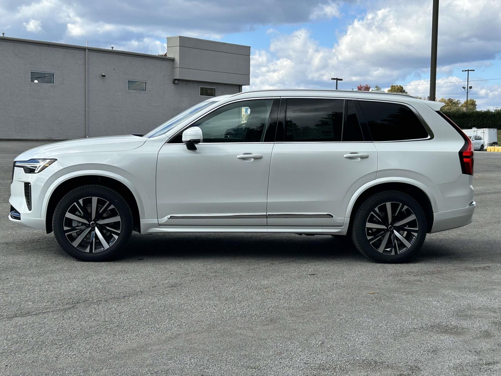 2026 Volvo XC90 Core - Photo 6