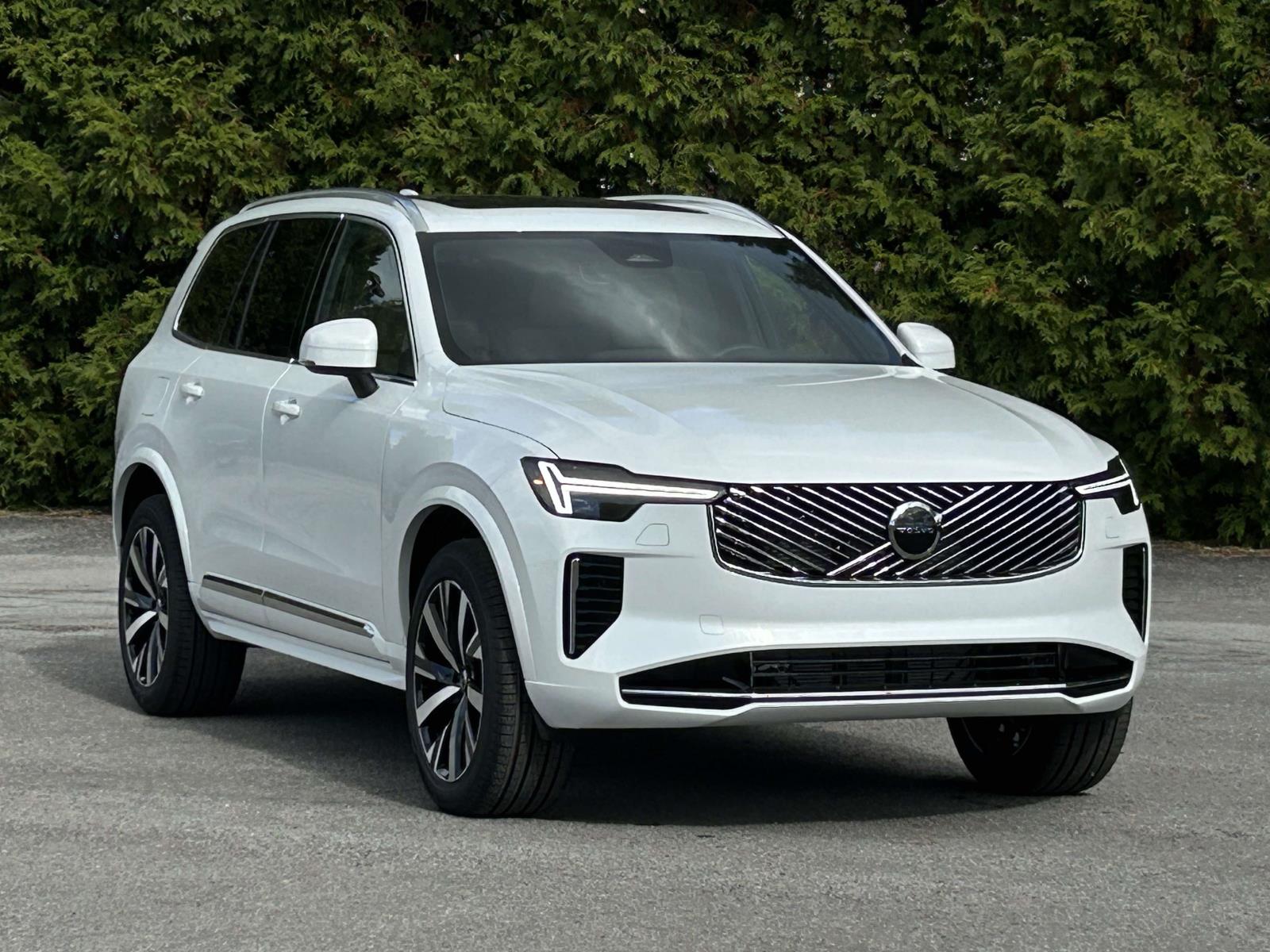 2026 Volvo XC90 B5 Core AWD