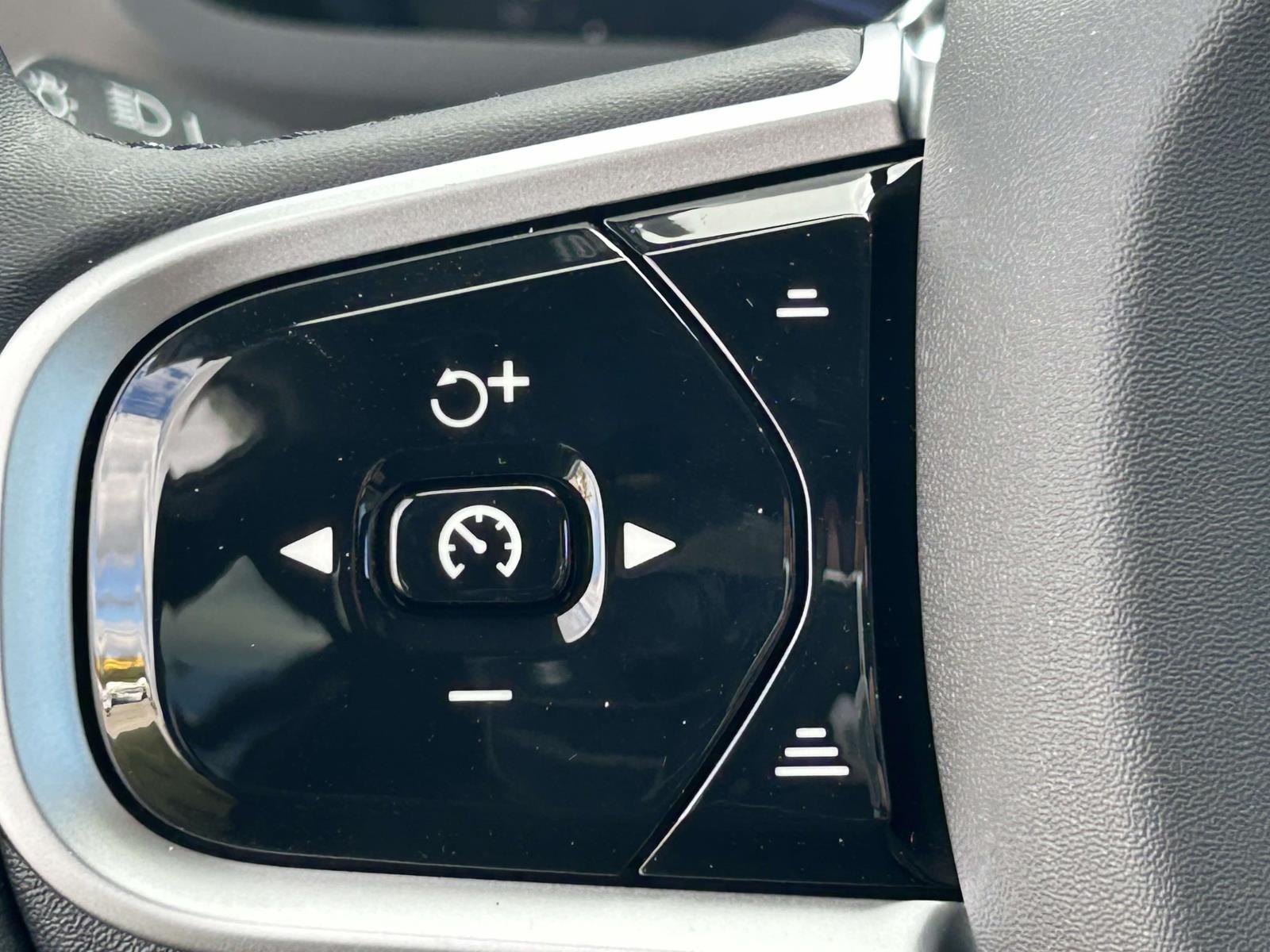 2026 Volvo XC90 Core - Photo 24