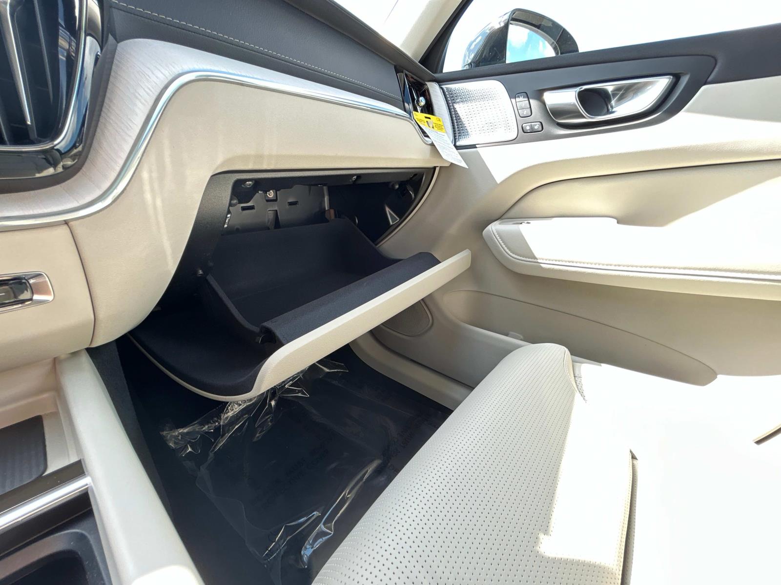 2026 Volvo XC60 Ultra - Photo 22