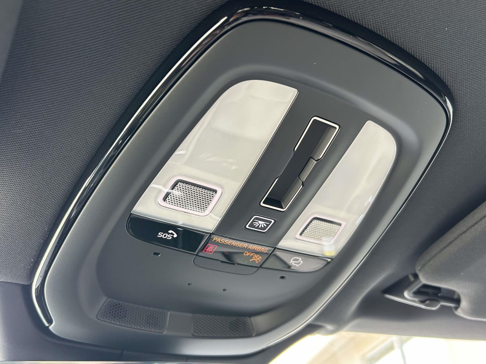 2026 Volvo XC90 Core - Photo 30