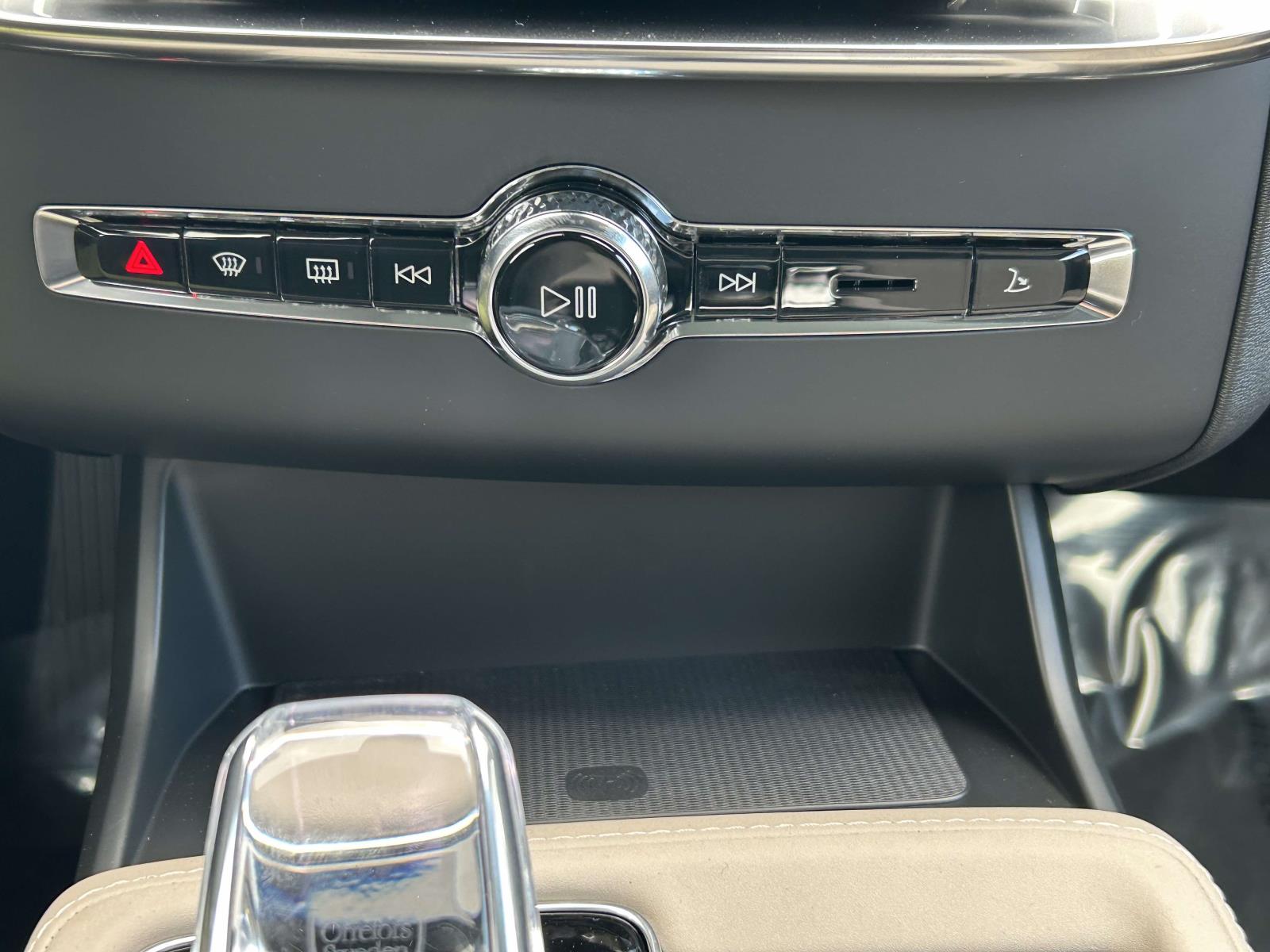 2026 Volvo XC90 Core - Photo 27