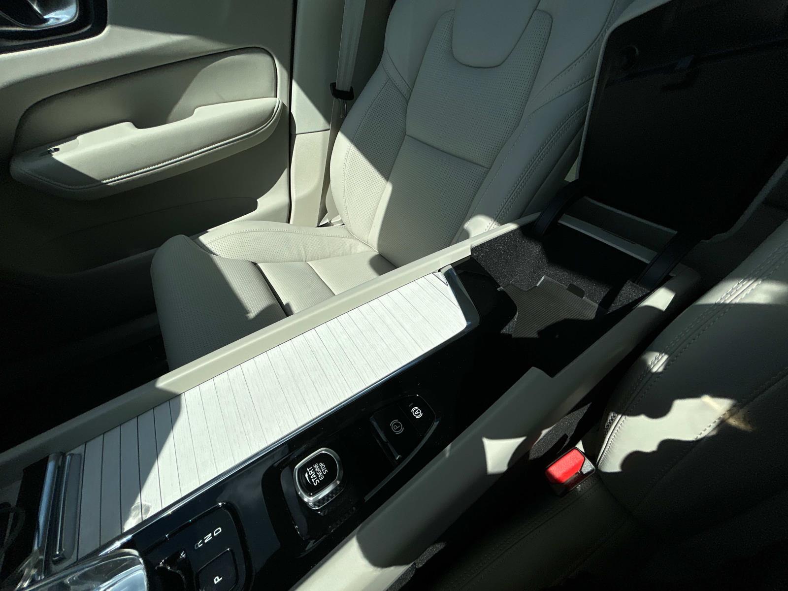 2026 Volvo XC60 Ultra - Photo 23