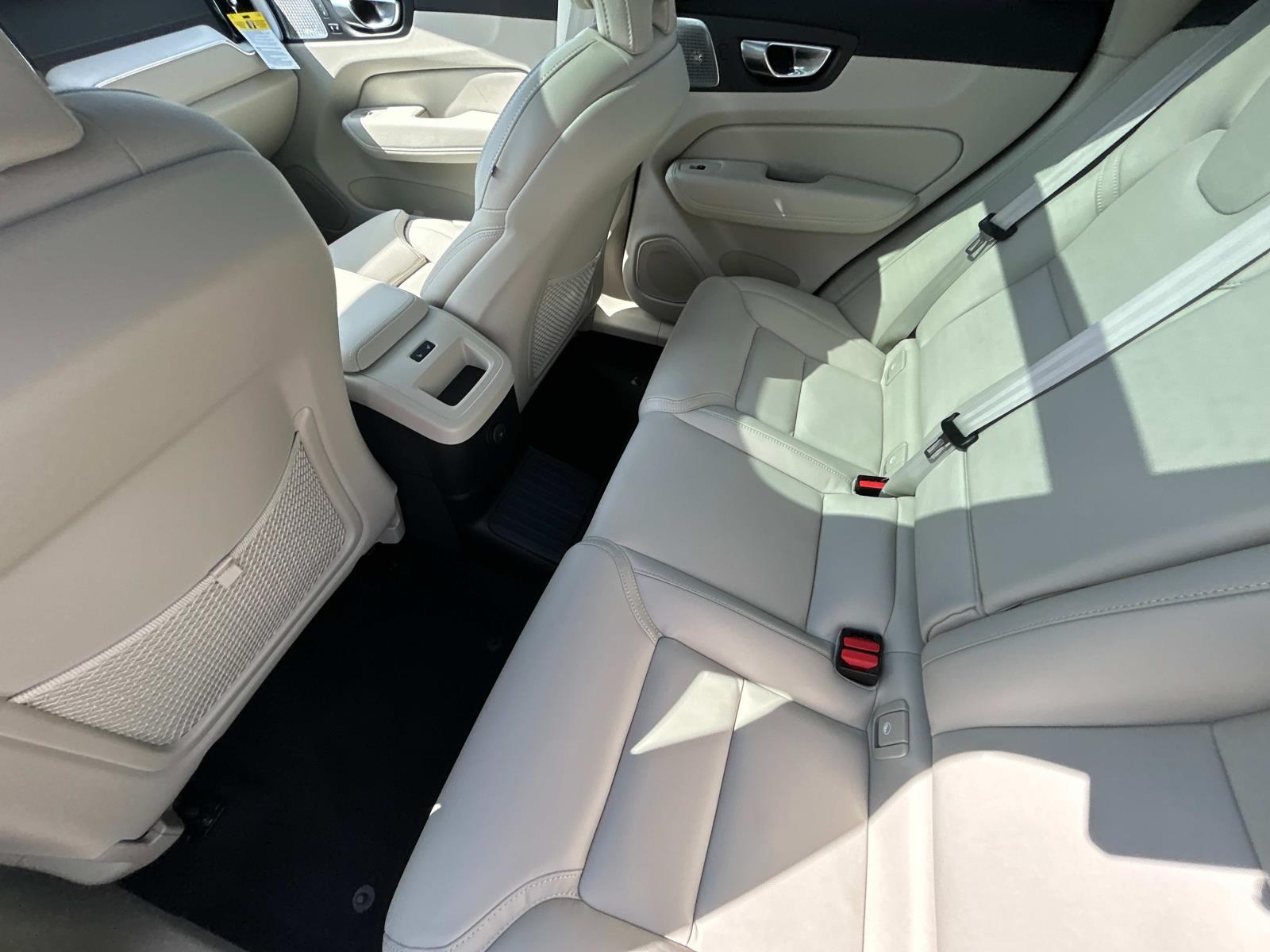 2026 Volvo XC60 Ultra - Photo 11