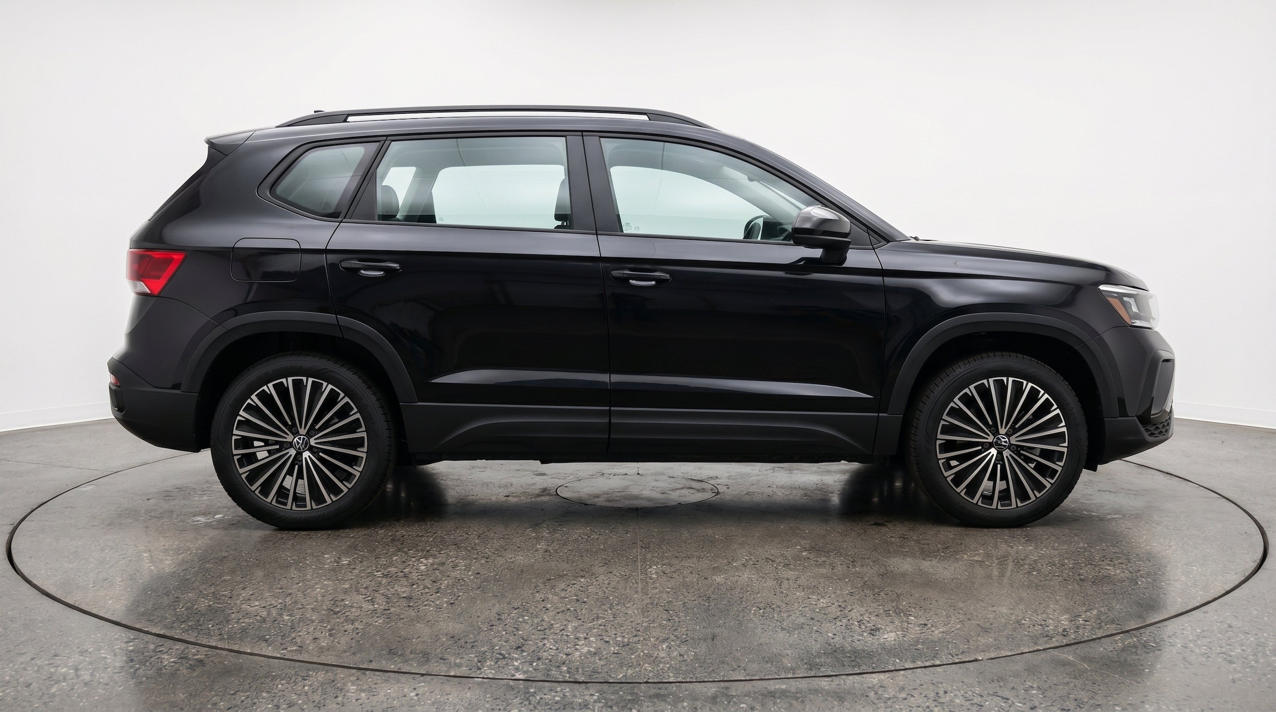 Thumbnail: 2026 Volkswagen Taos - 10