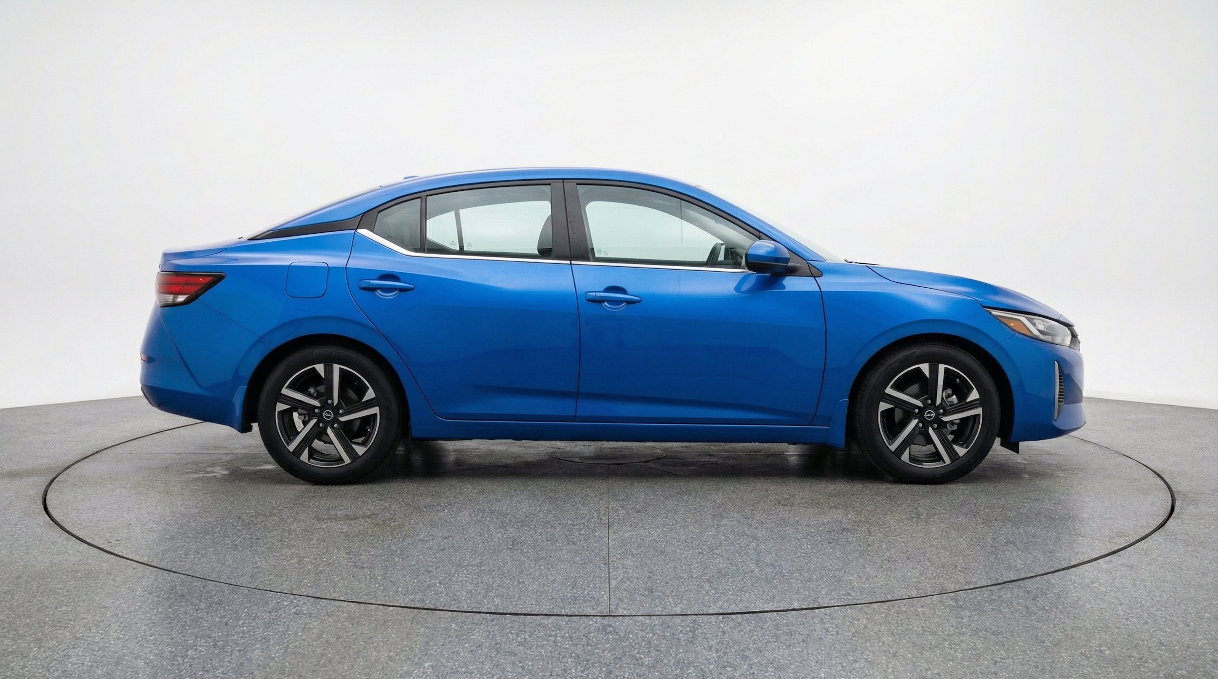 Thumbnail: 2025 Nissan Sentra - 10