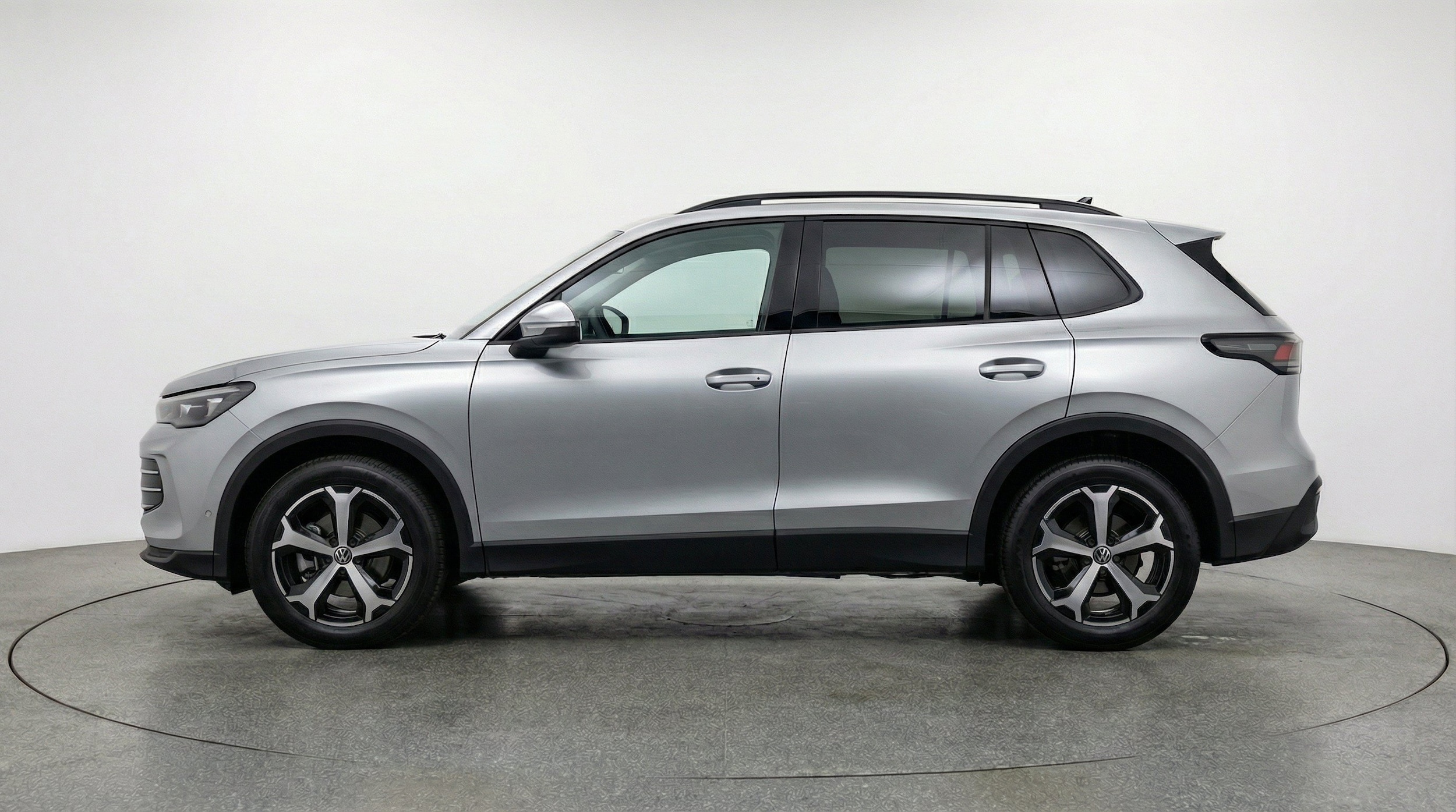 Thumbnail: 2026 Volkswagen Tiguan - 5