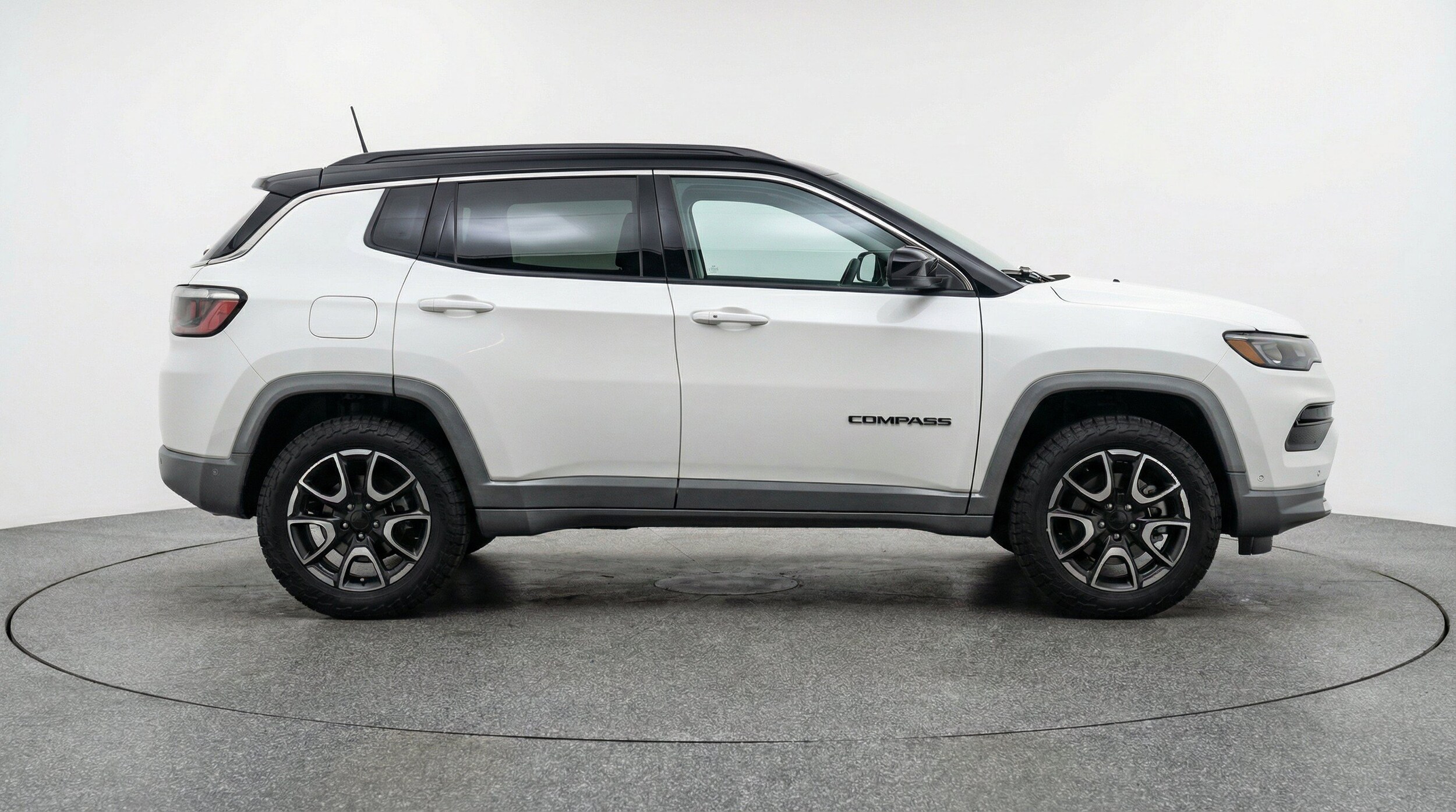 Thumbnail: 2025 Jeep Compass - 11