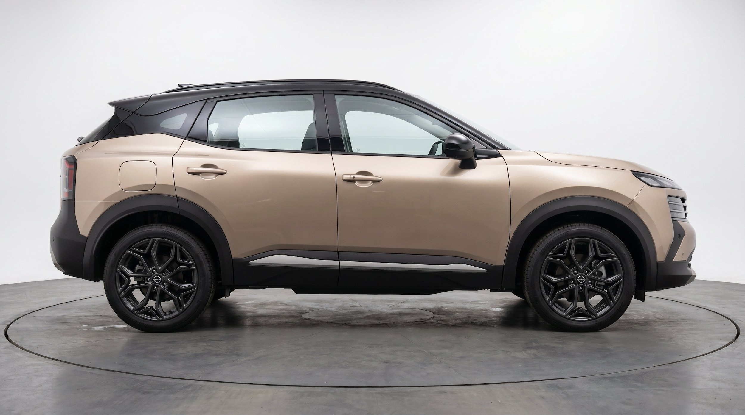 Thumbnail: 2026 Nissan Kicks - 10