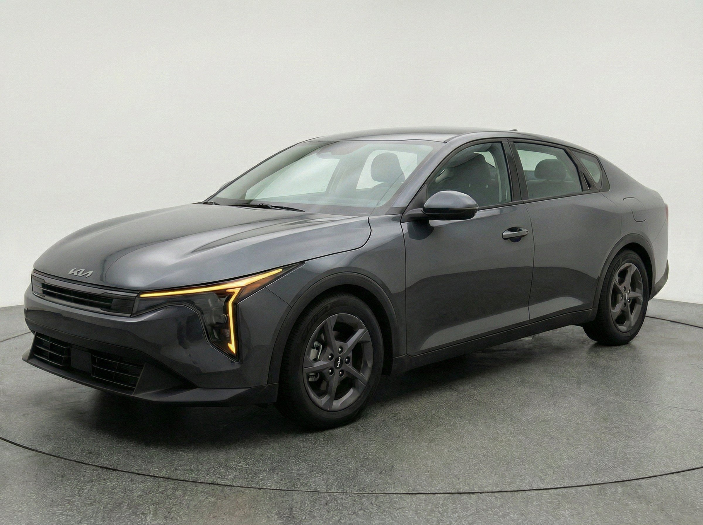 Thumbnail: 2025 Kia K4 - 3