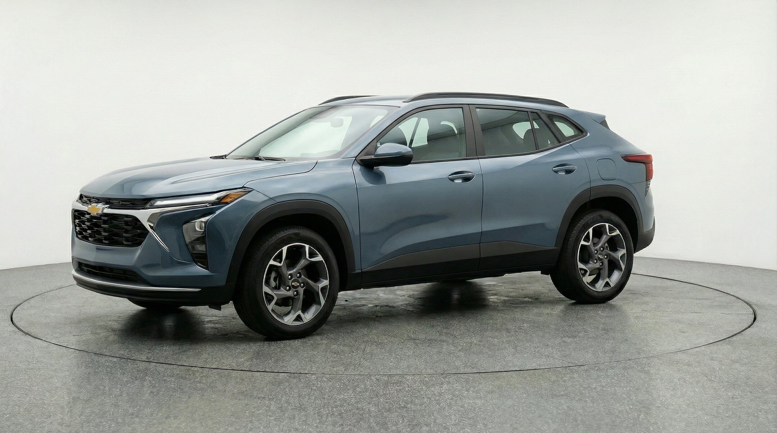 Thumbnail: 2025 Chevrolet Trax - 3