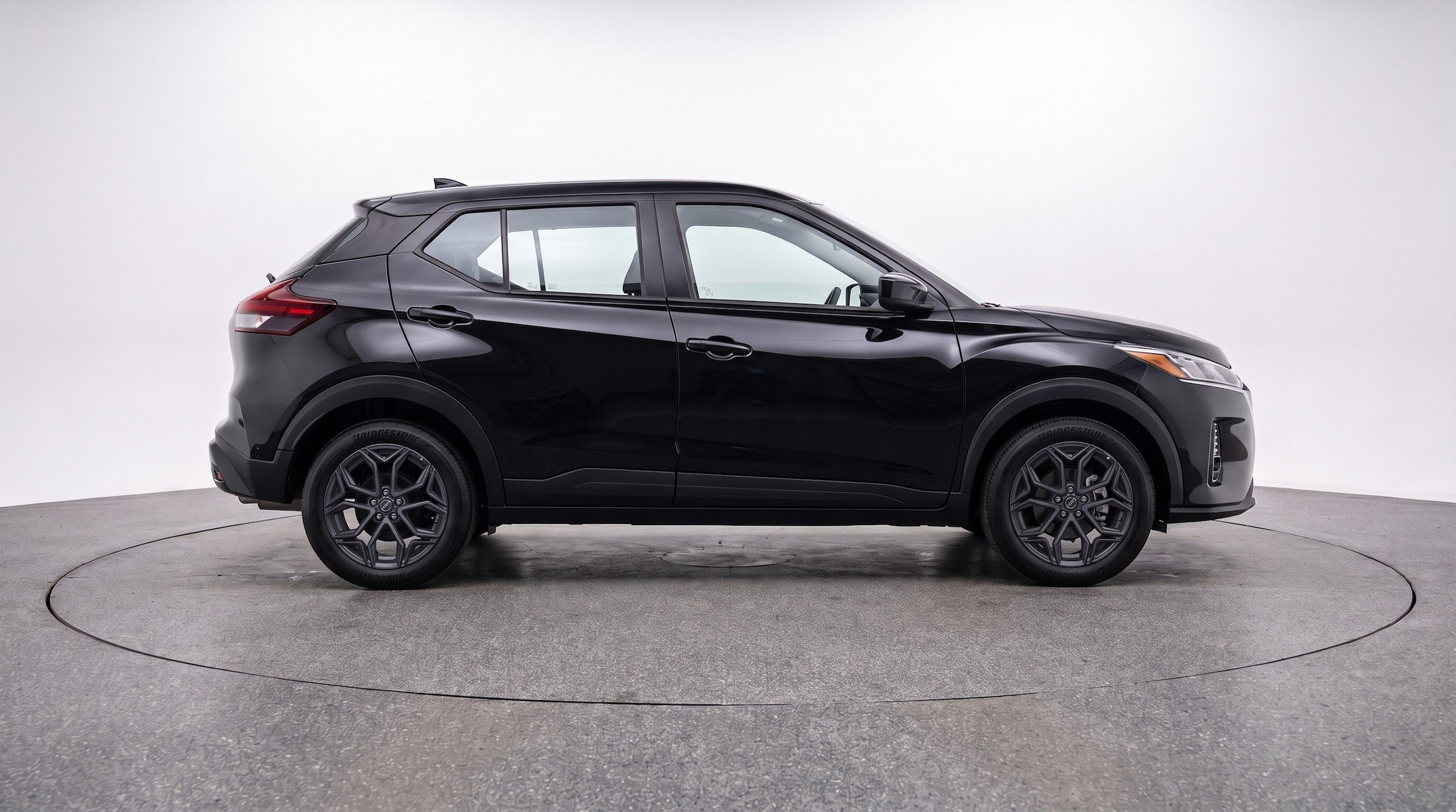 Thumbnail: 2026 Nissan Kicks - 10