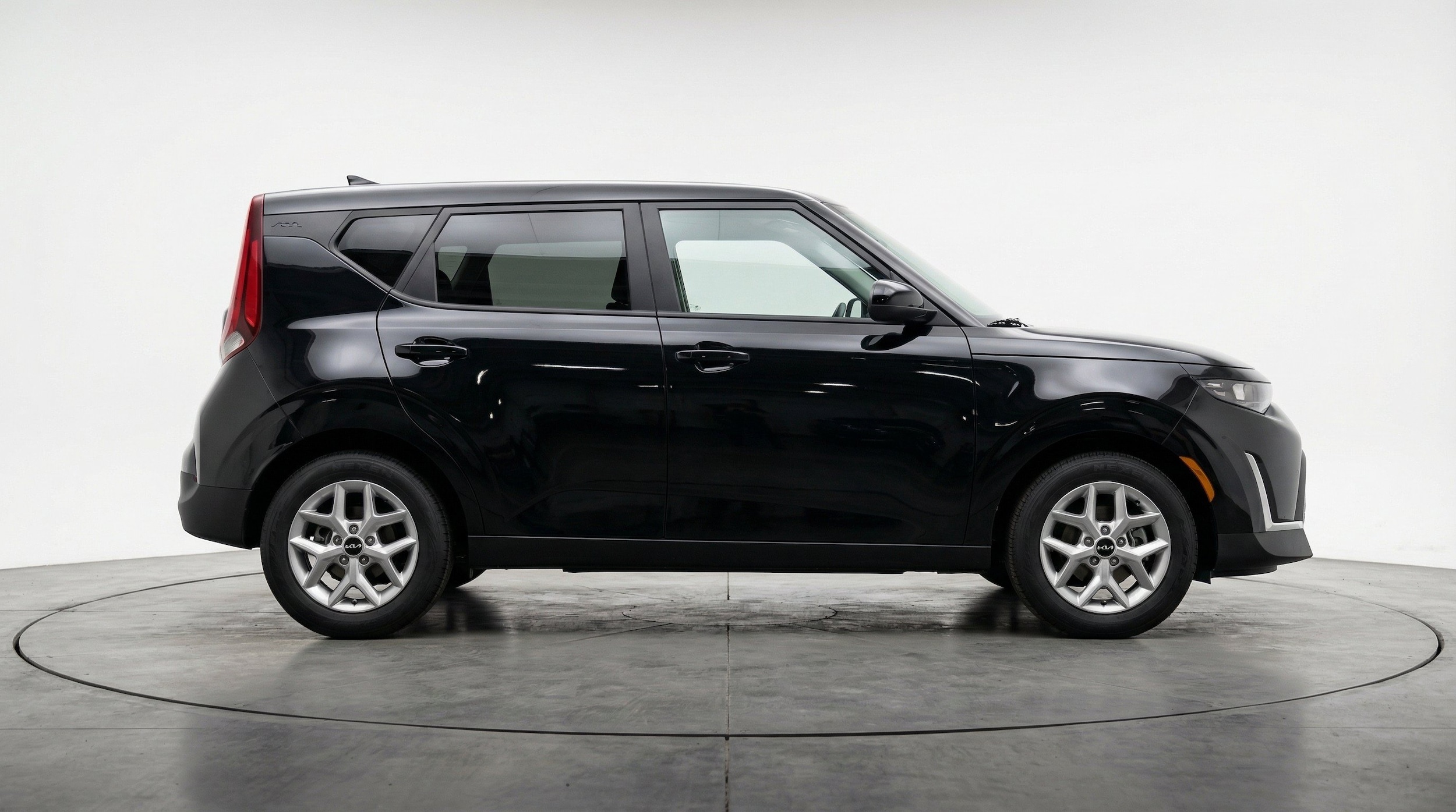 Thumbnail: 2025 Kia Soul - 10