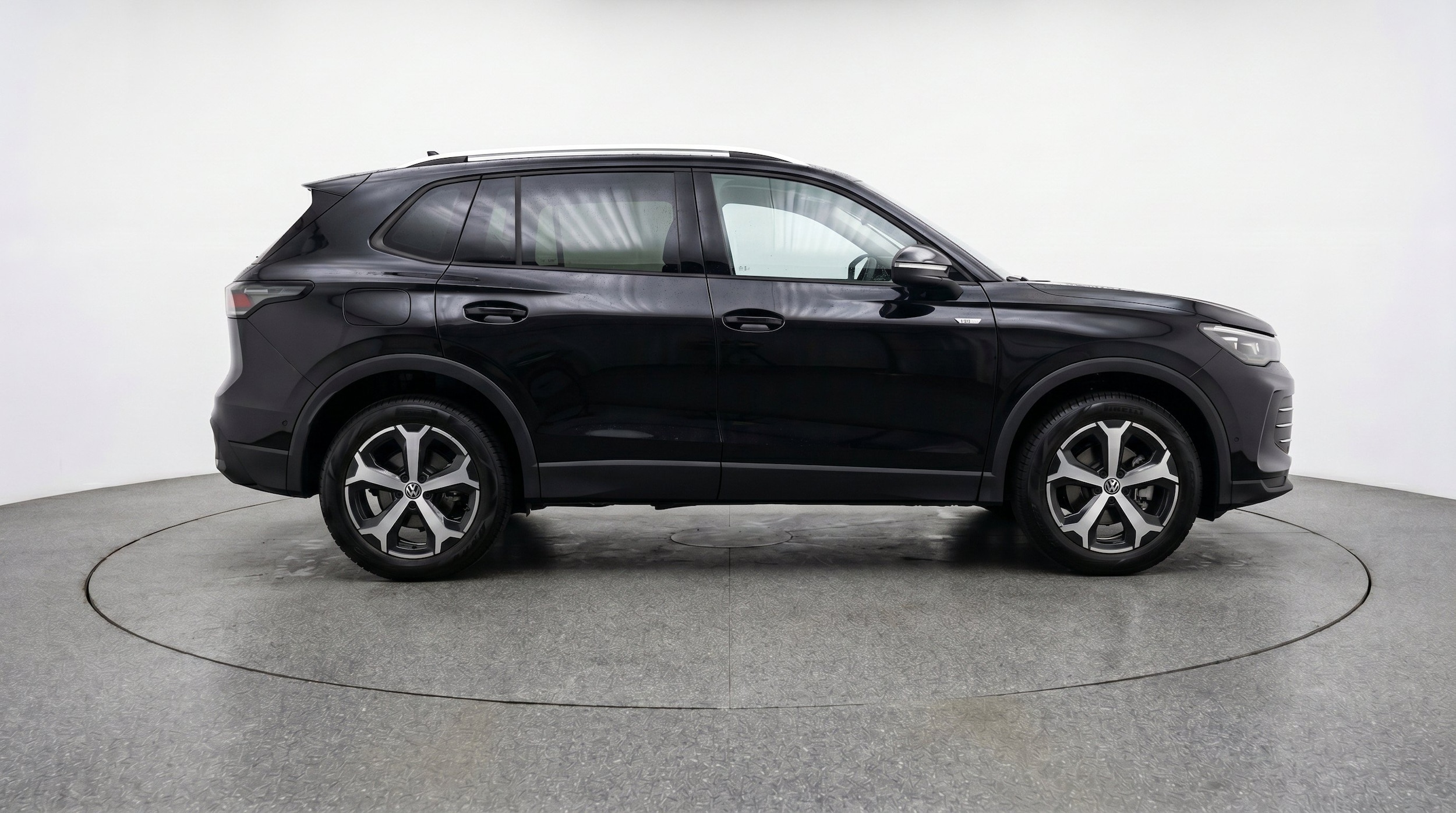 Thumbnail: 2026 Volkswagen Tiguan - 10