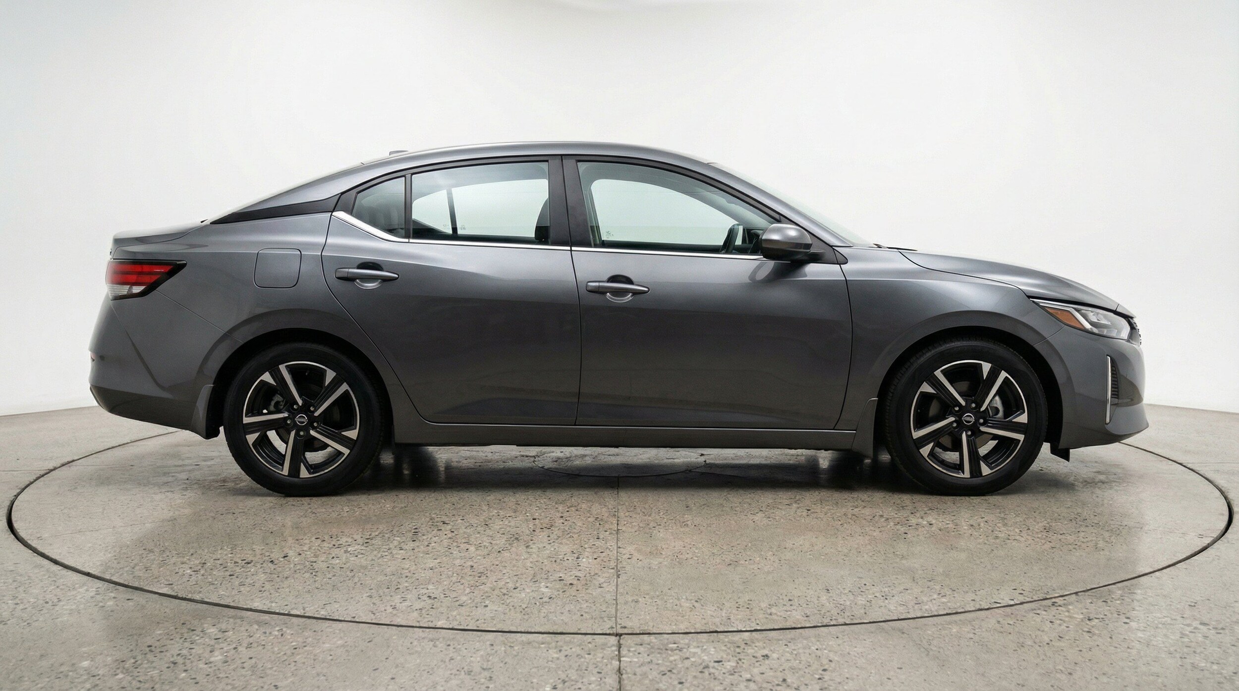 Thumbnail: 2025 Nissan Sentra - 10
