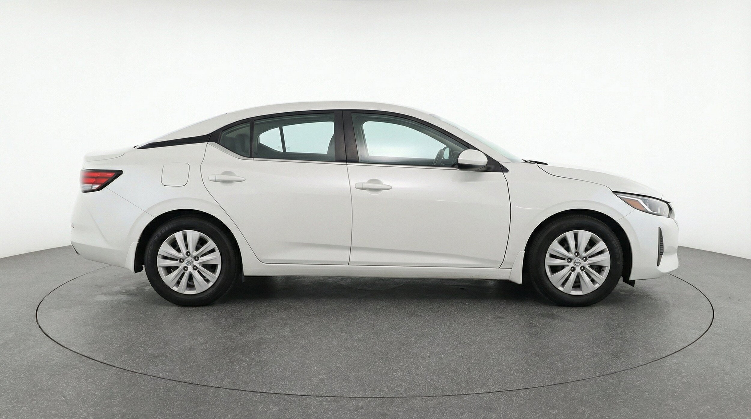 Thumbnail: 2025 Nissan Sentra - 10