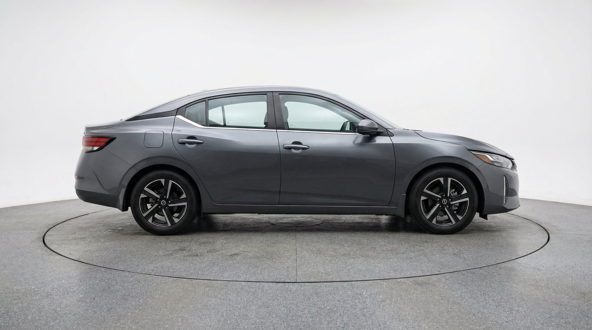Thumbnail: 2025 Nissan Sentra - 10