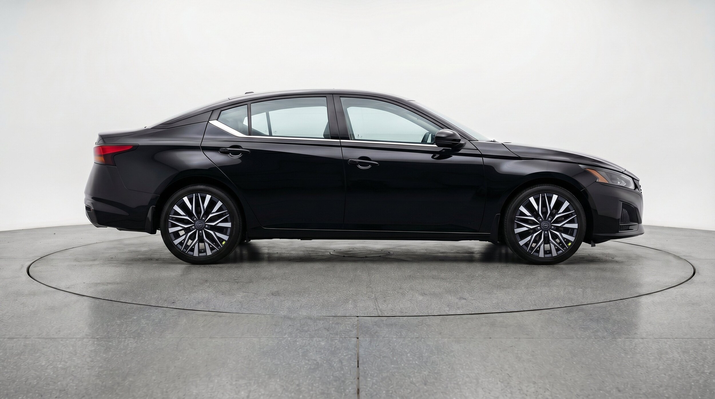 Thumbnail: 2026 Nissan Altima - 10