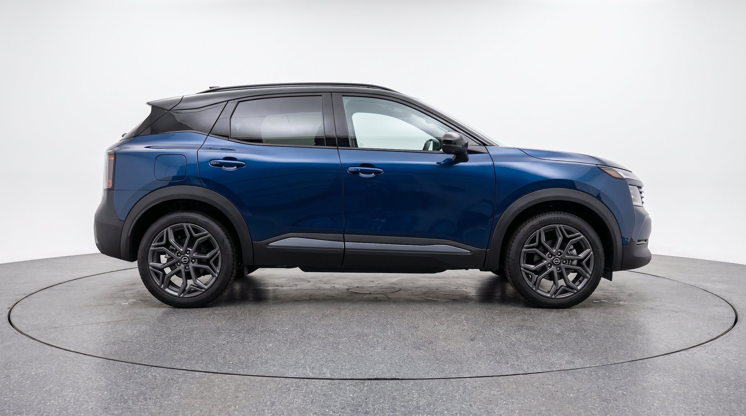 Thumbnail: 2026 Nissan Kicks - 10