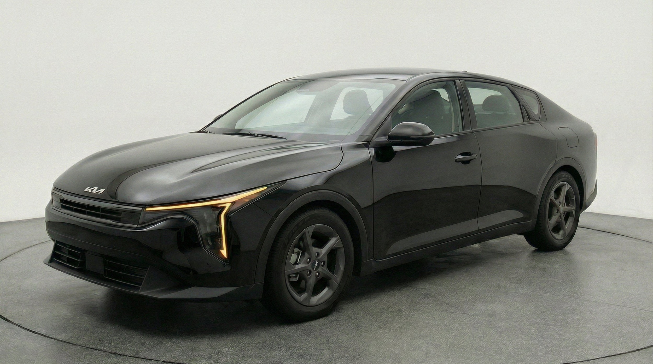 Thumbnail: 2025 Kia K4 - 3