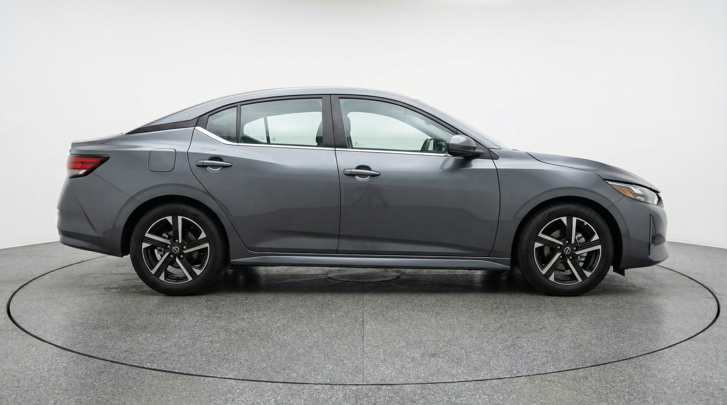 Thumbnail: 2025 Nissan Sentra - 10