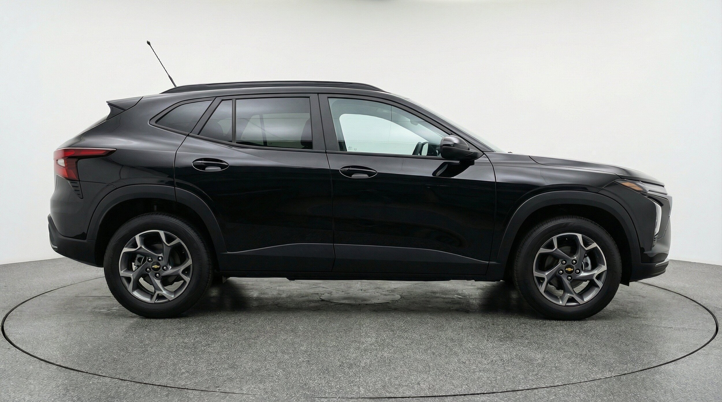 Thumbnail: 2025 Chevrolet Trax - 10