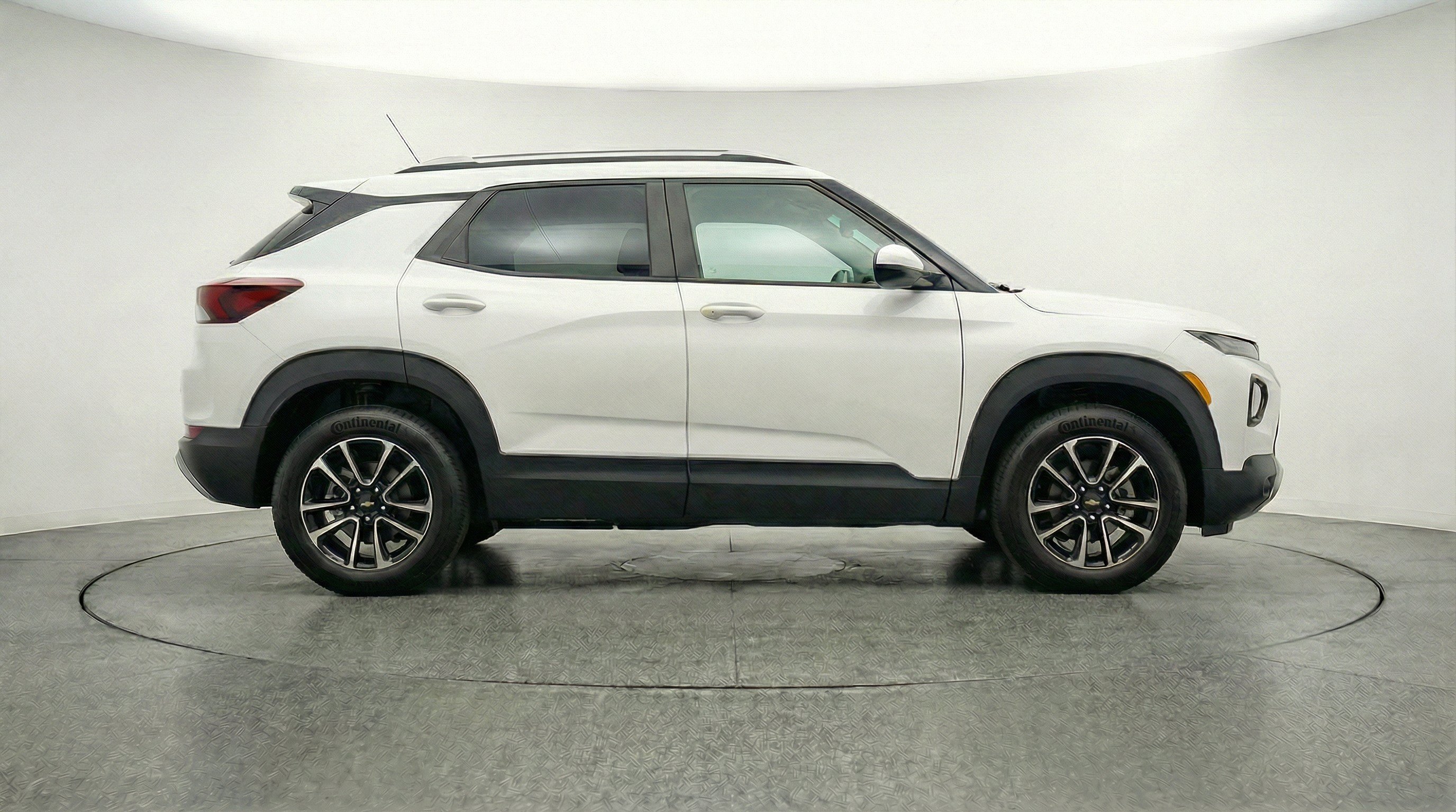 Thumbnail: 2025 Chevrolet TrailBlazer - 10
