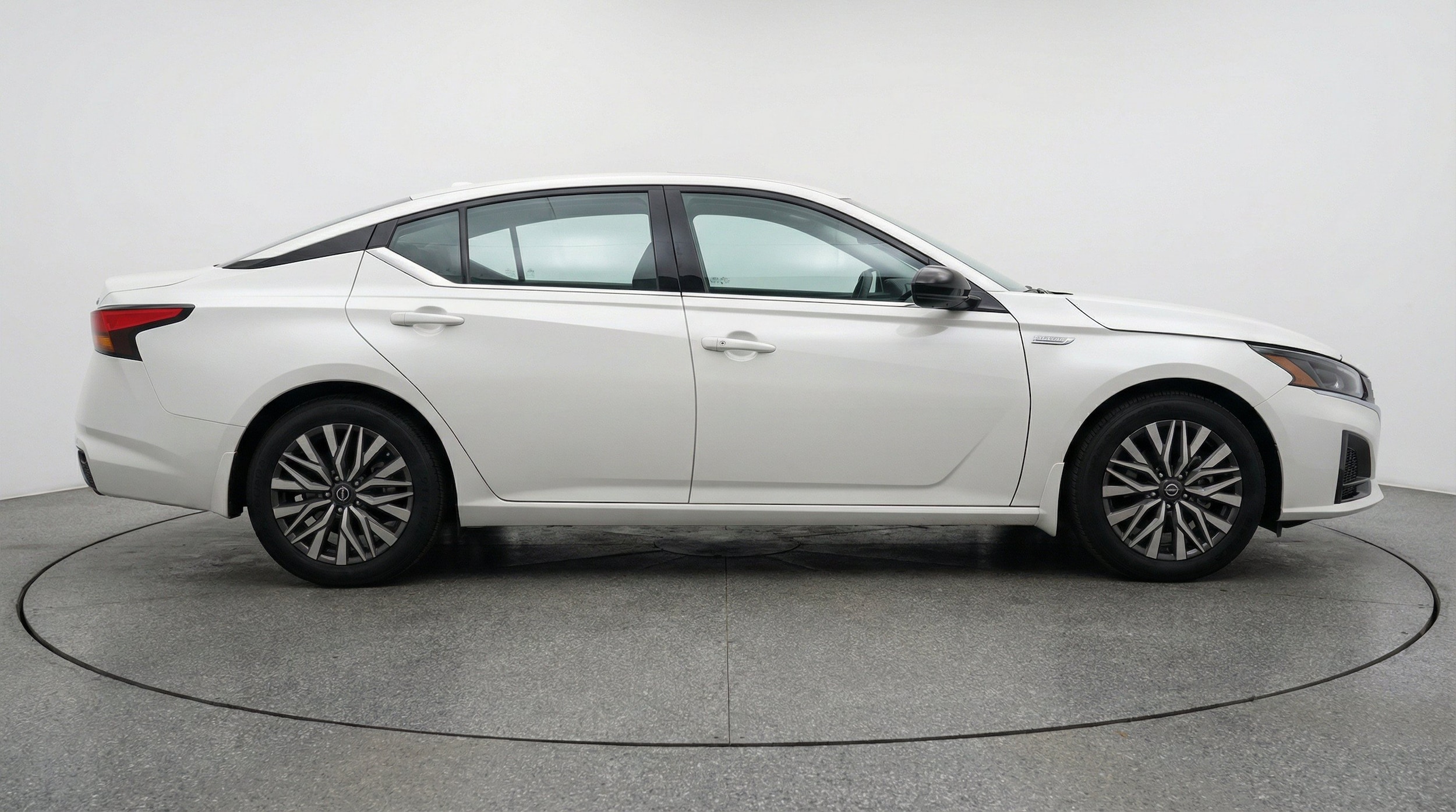 Thumbnail: 2025 Nissan Altima - 10