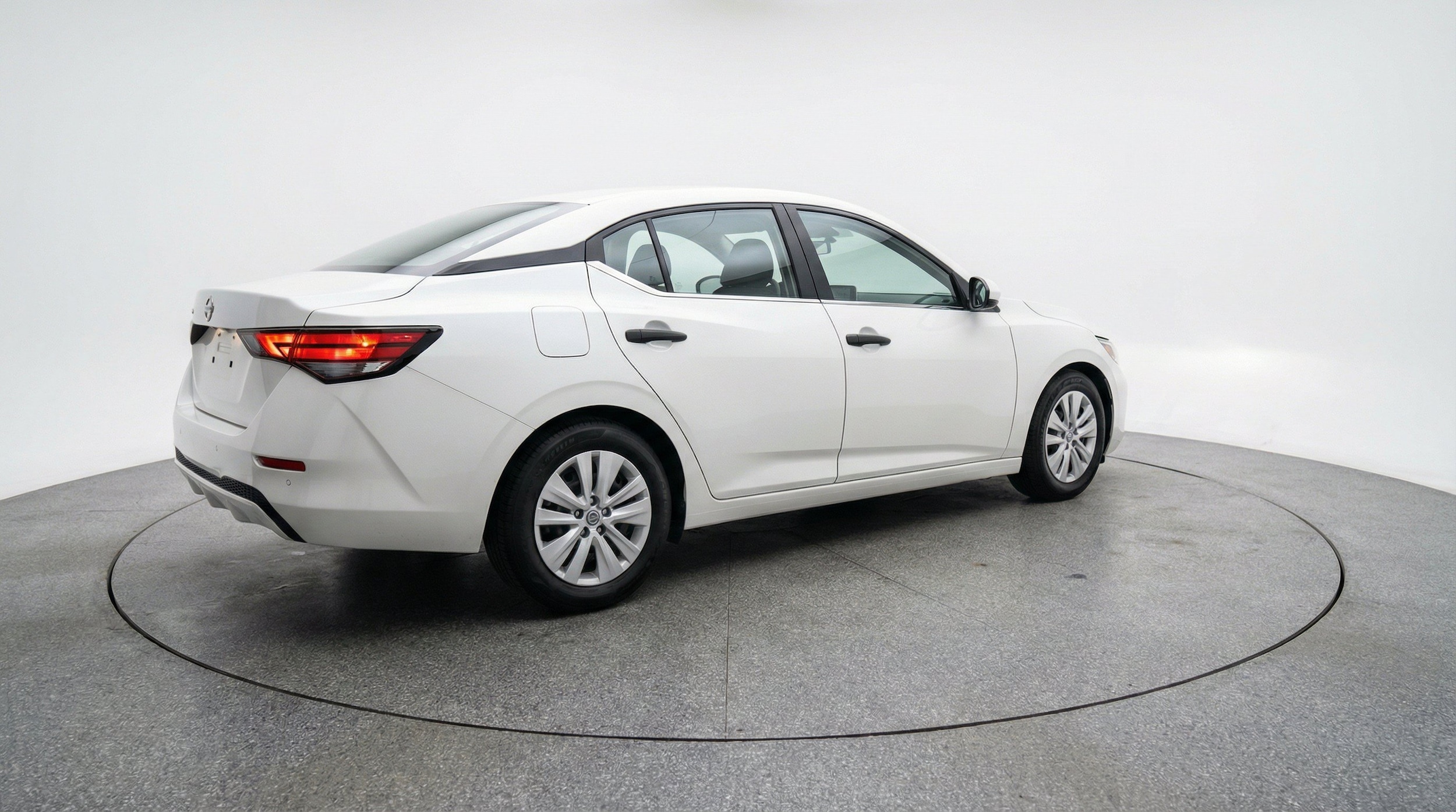 Thumbnail: 2025 Nissan Sentra - 9