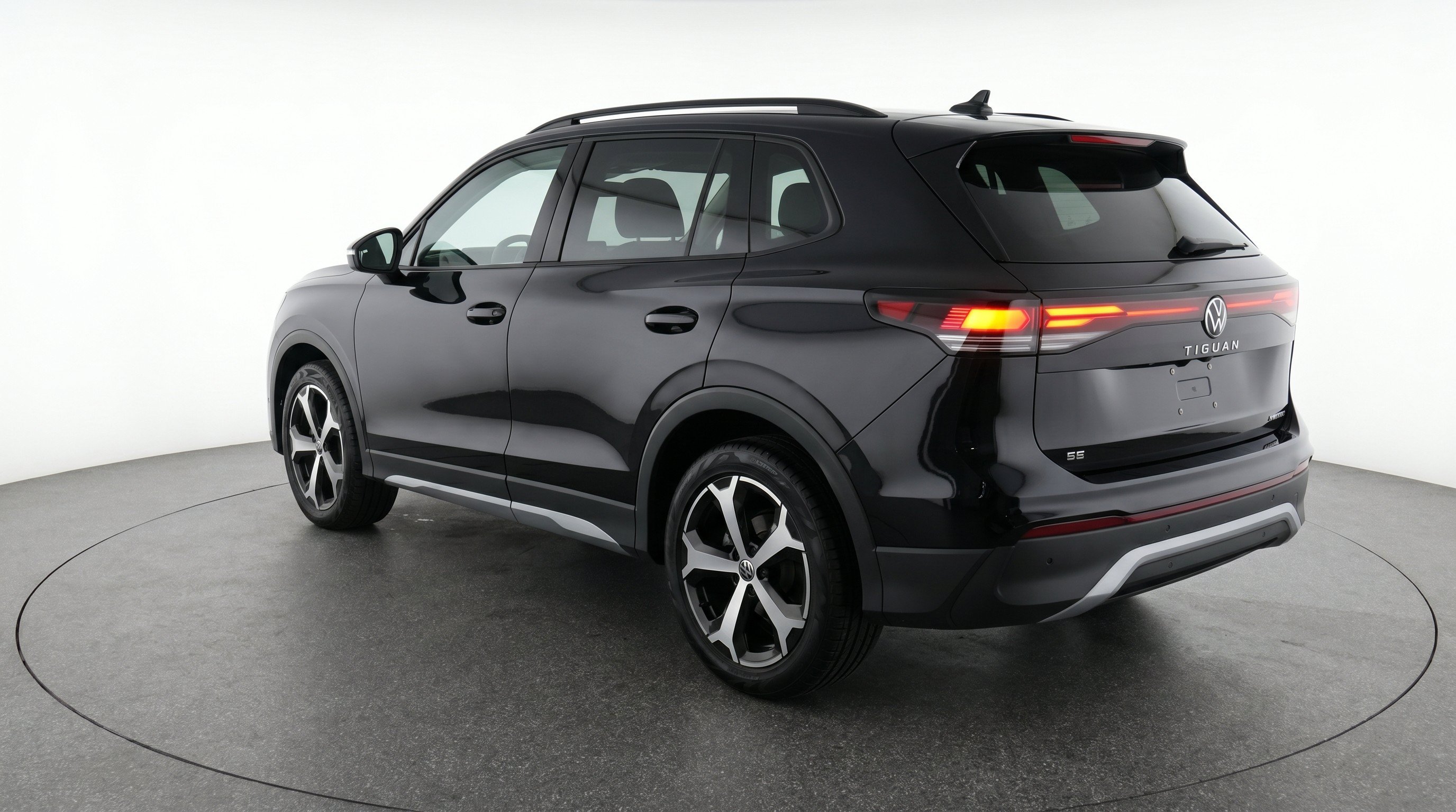 Thumbnail: 2026 Volkswagen Tiguan - 6