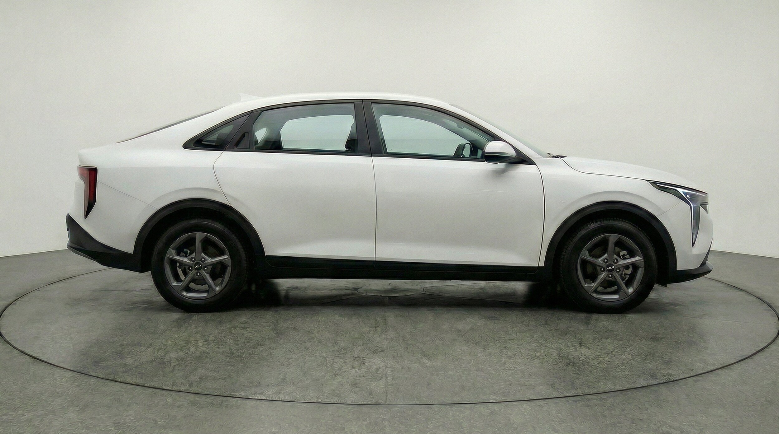 Thumbnail: 2025 Kia K4 - 10