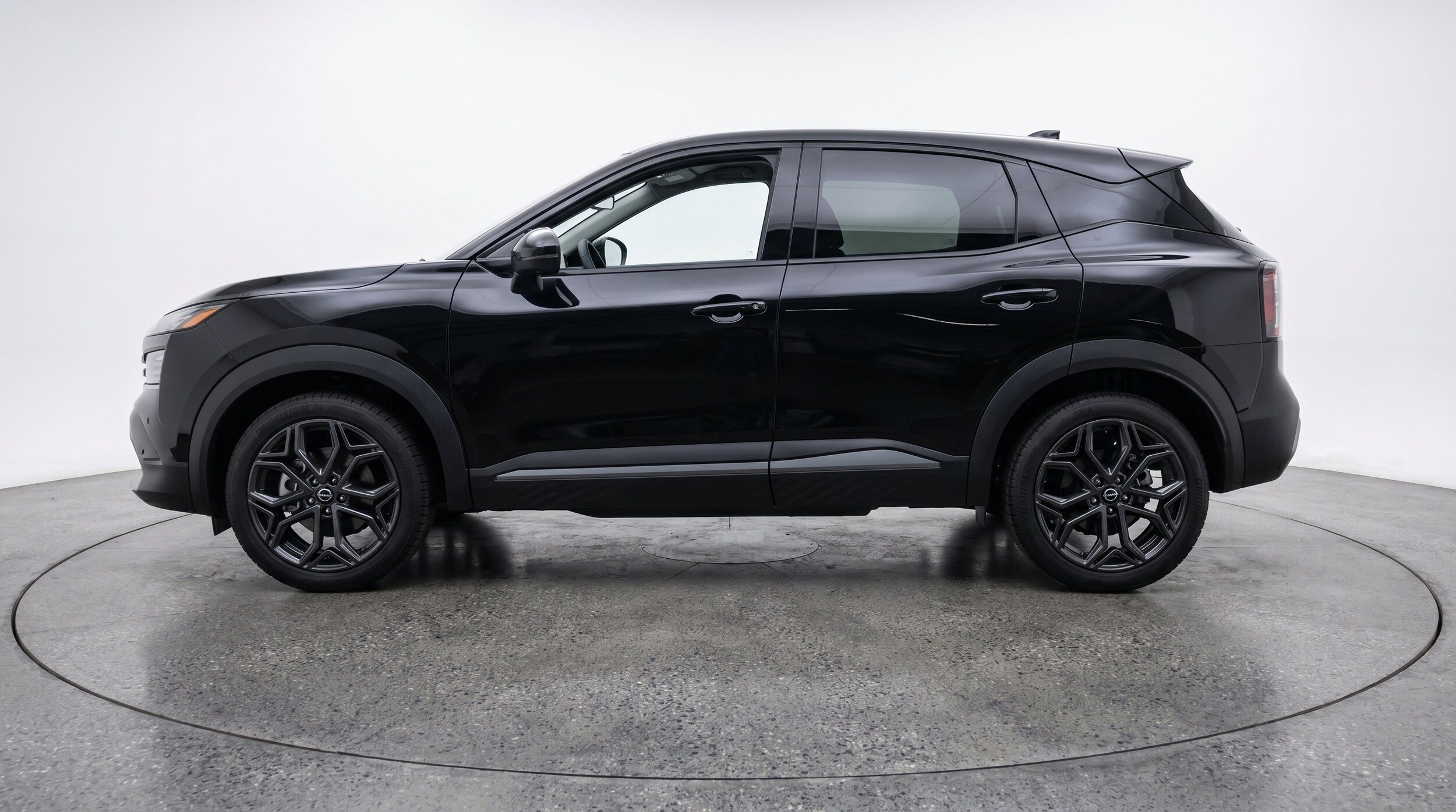 Thumbnail: 2026 Nissan Kicks - 5