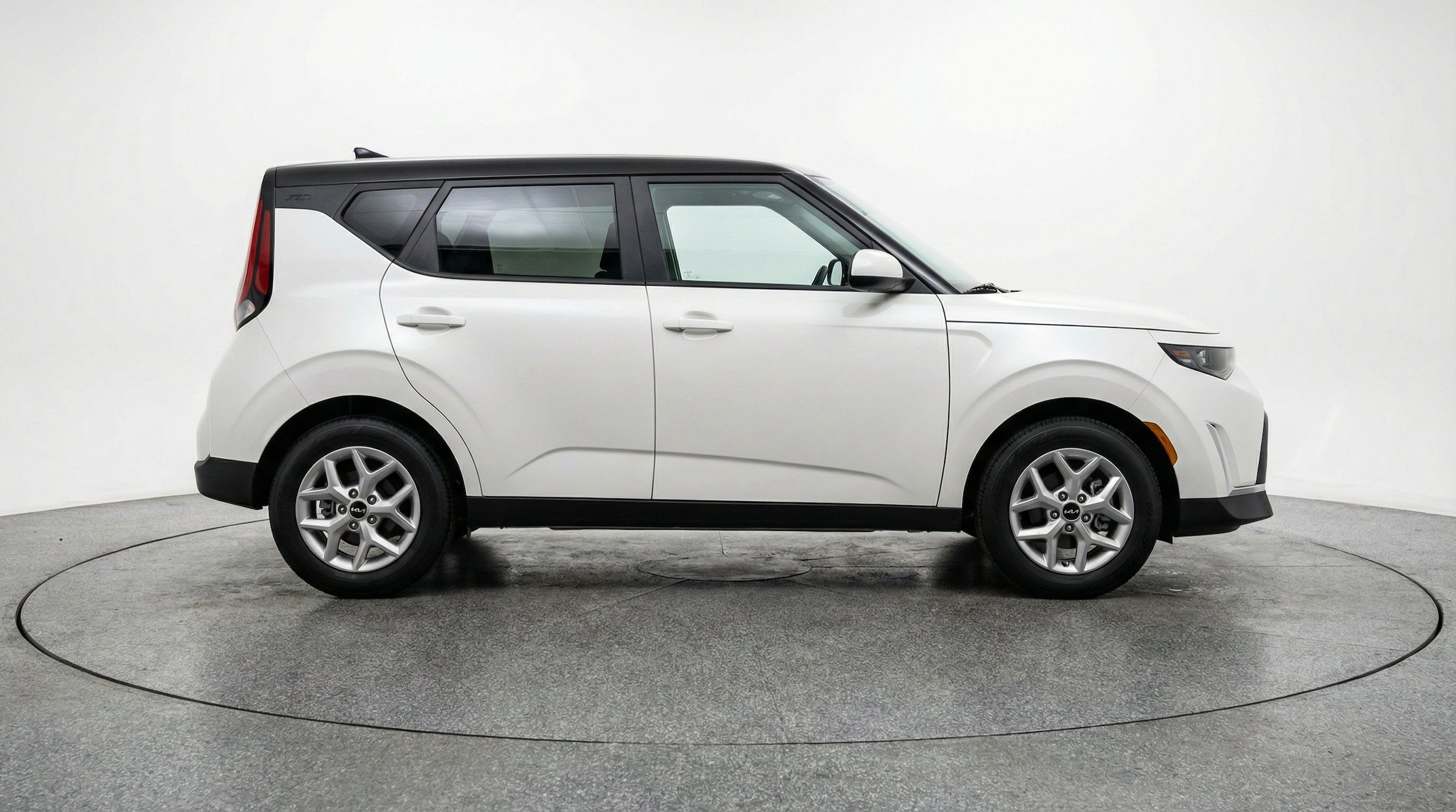 Thumbnail: 2025 Kia Soul - 10