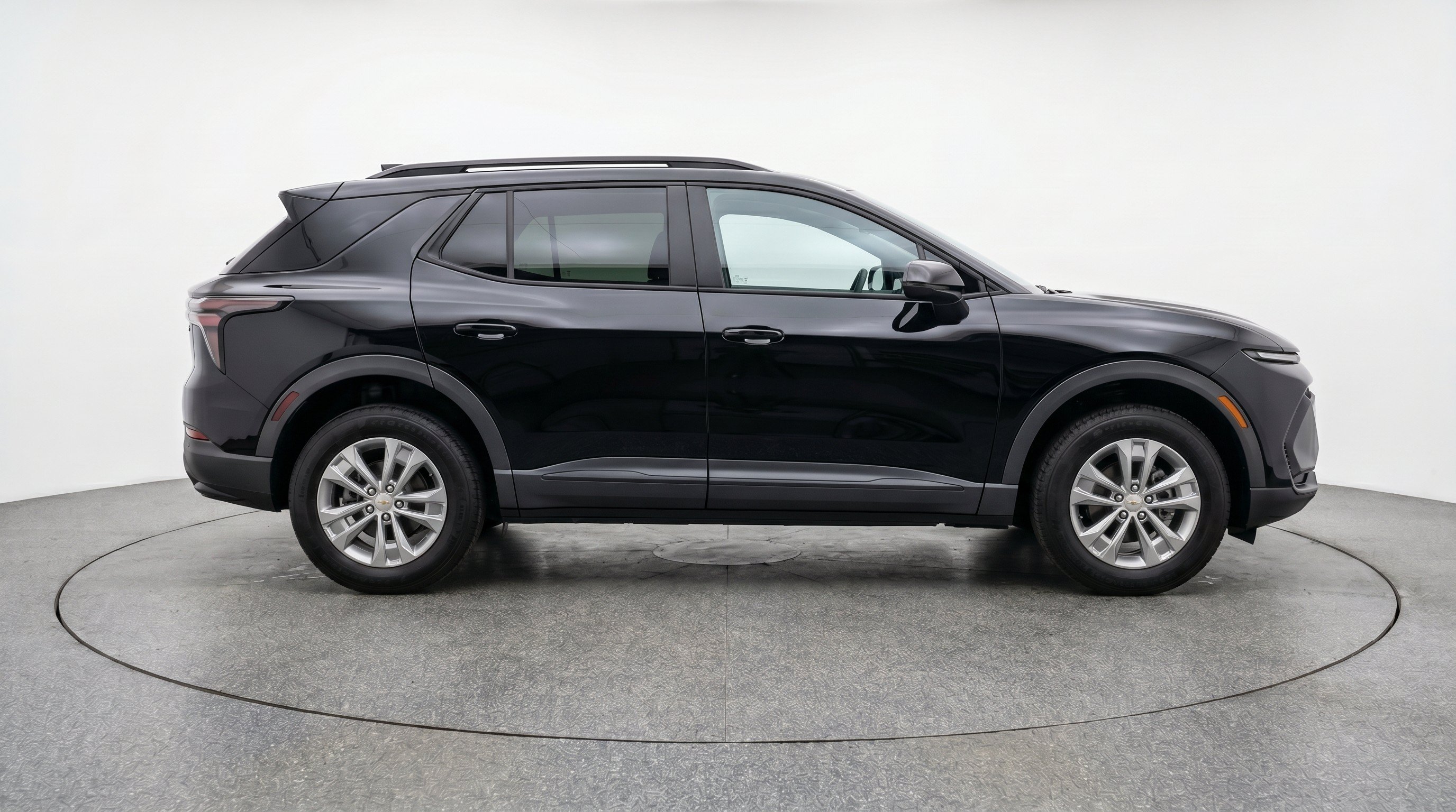 Thumbnail: 2025 Chevrolet Equinox - 10