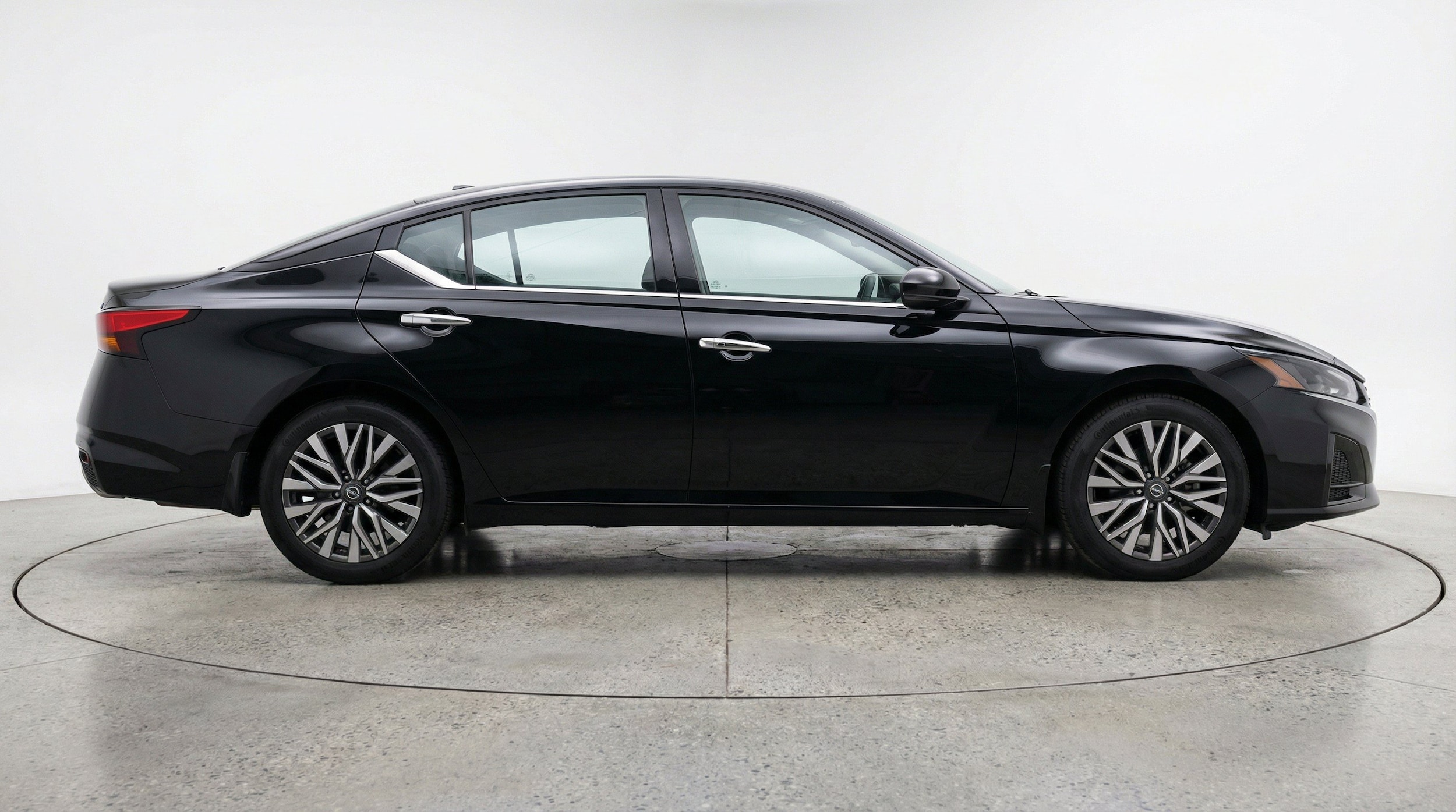 Thumbnail: 2025 Nissan Altima - 11