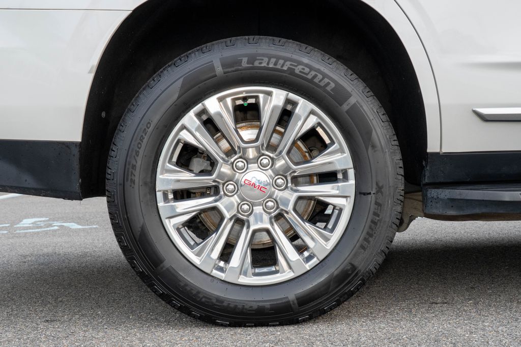 2021 GMC Yukon Denali - Photo 29