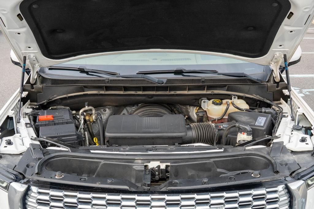 2021 GMC Yukon Denali - Photo 23