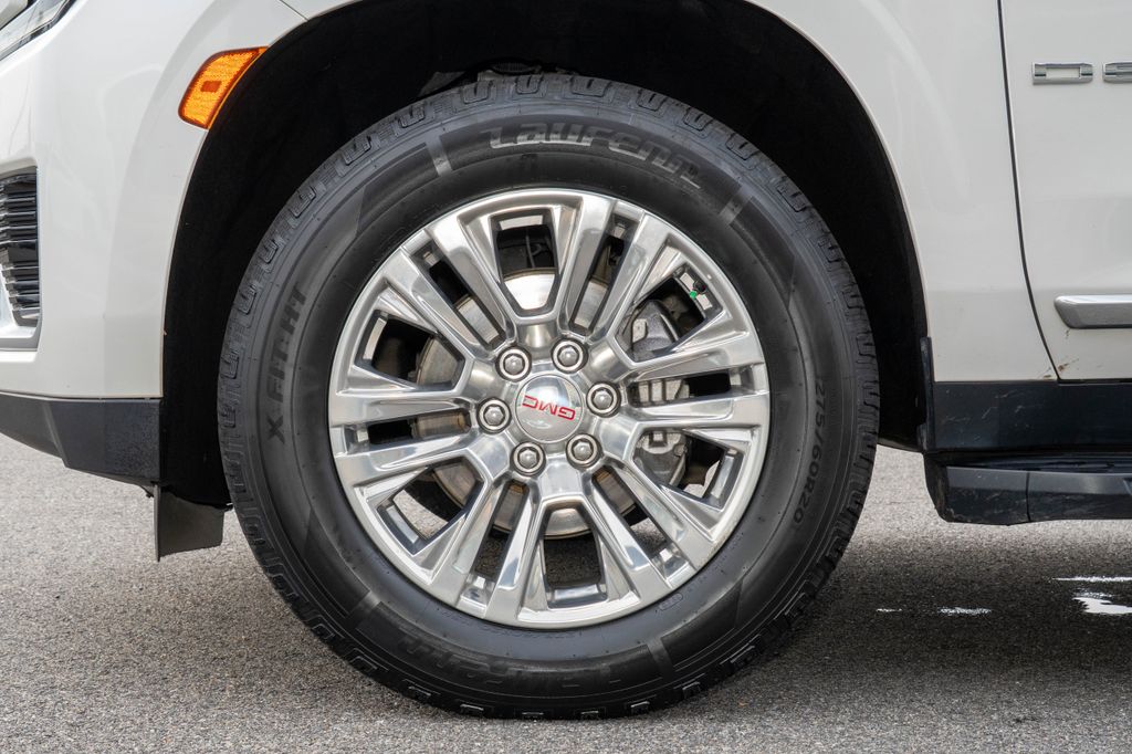2021 GMC Yukon Denali - Photo 26